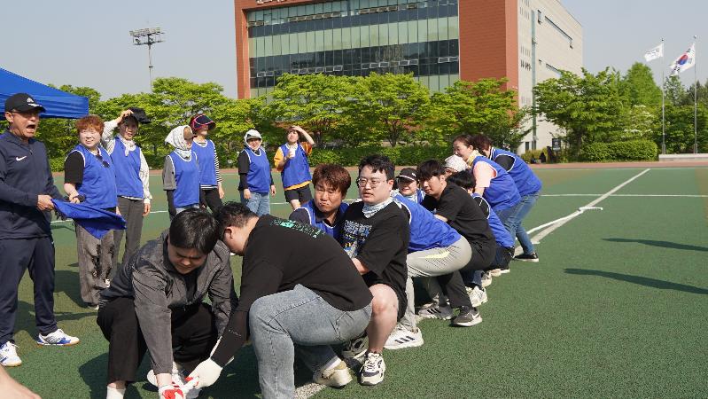 군포도시공사, 노사 한마음 체육대회 개최 - 줄다리기1